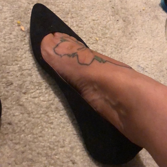 Flats - Picture 2 of 4